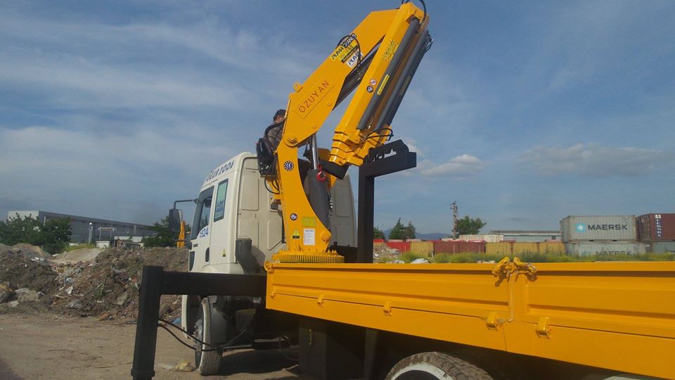 виробництво автомобільних кранів